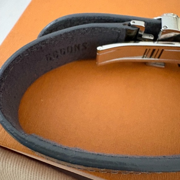 Louis Vuitton Authentic Cyber Epi Wish Bracelet - Green - Picture 3 of 12